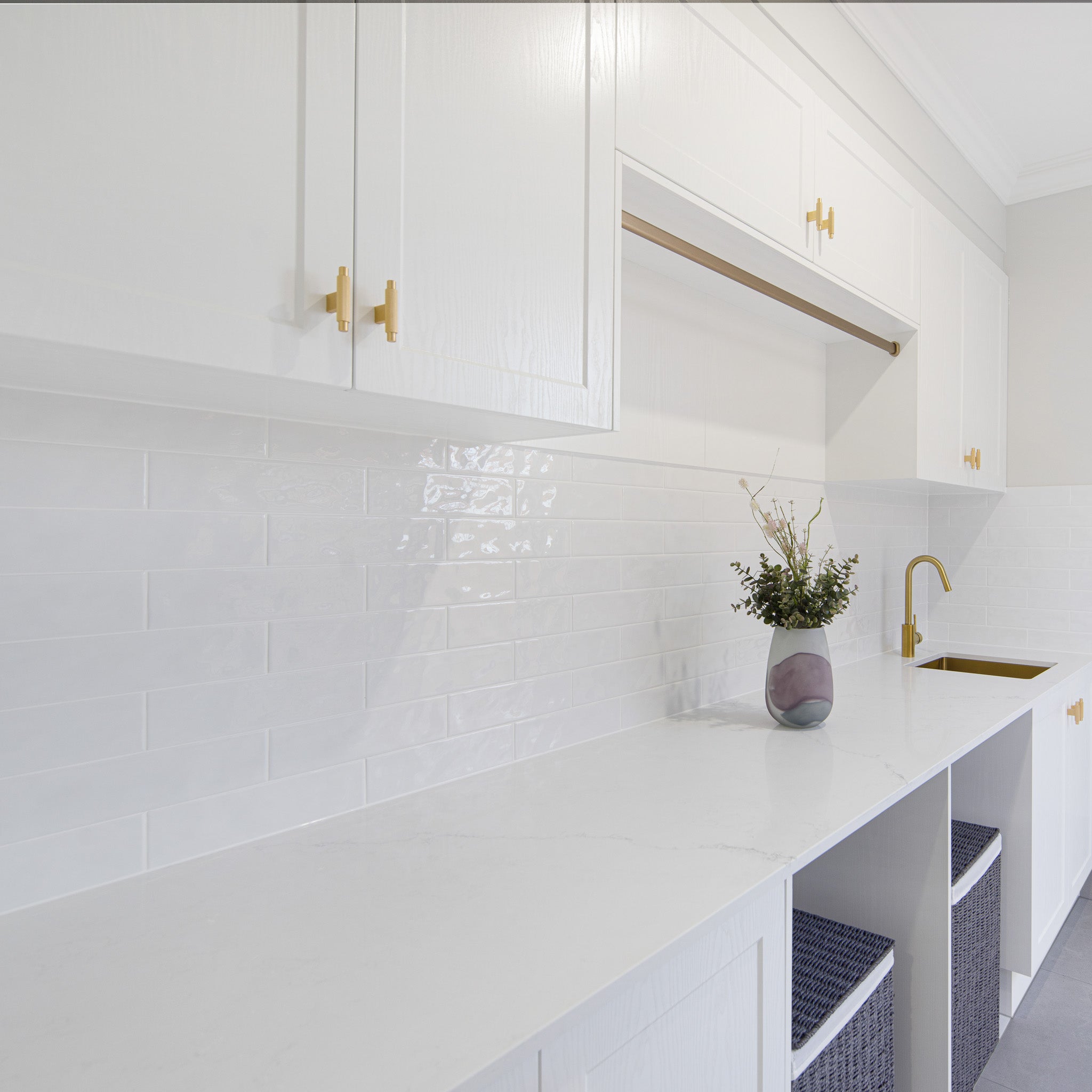 Wave White Gloss Subway