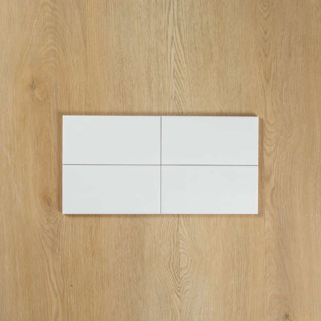 White Gloss Pressed Edge