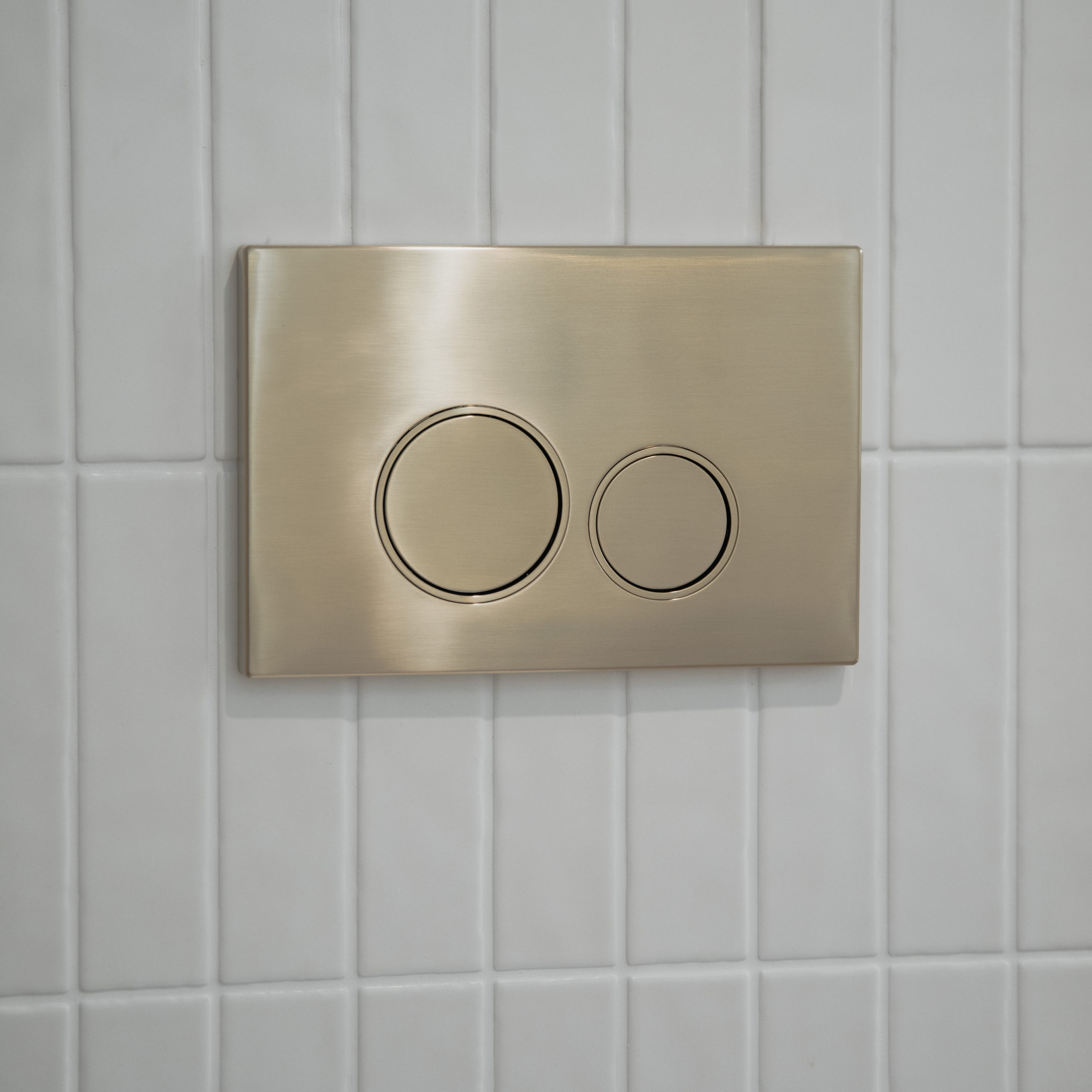 Noosa White Matte Wave Subway