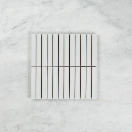 Clovelly Snow White Gloss Kit Kat Mosaic