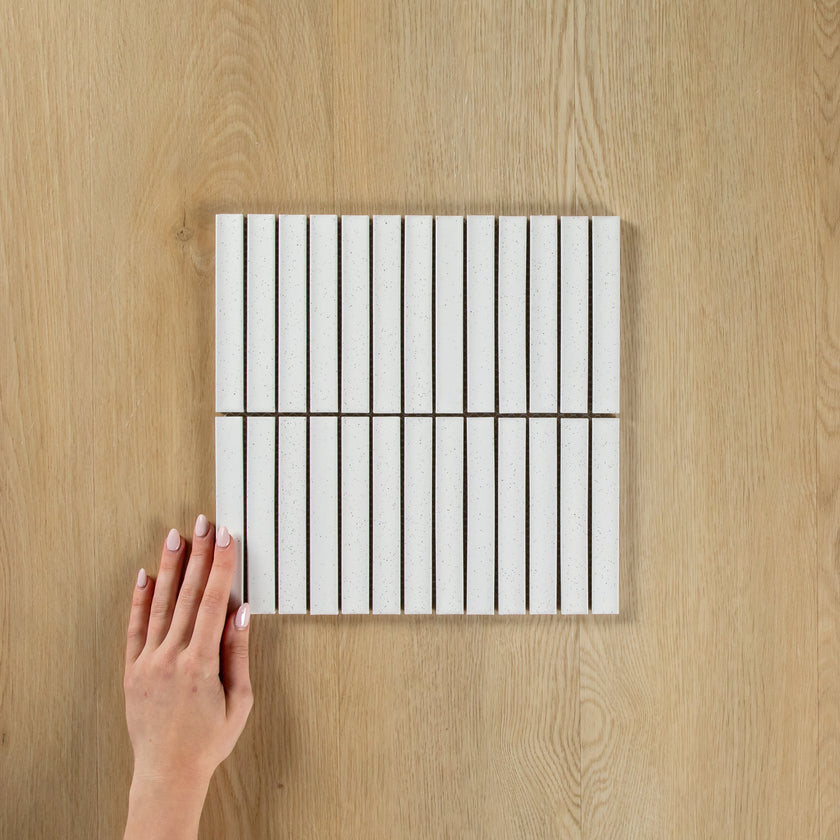 Clovelly White Grey Speckle Matte Concave Kit kat