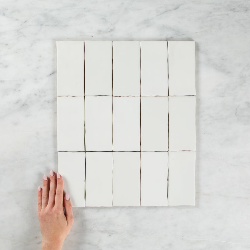 Noosa White Gloss Wave