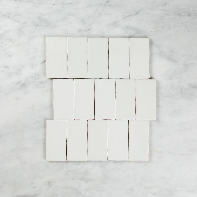 Noosa White Gloss Wave