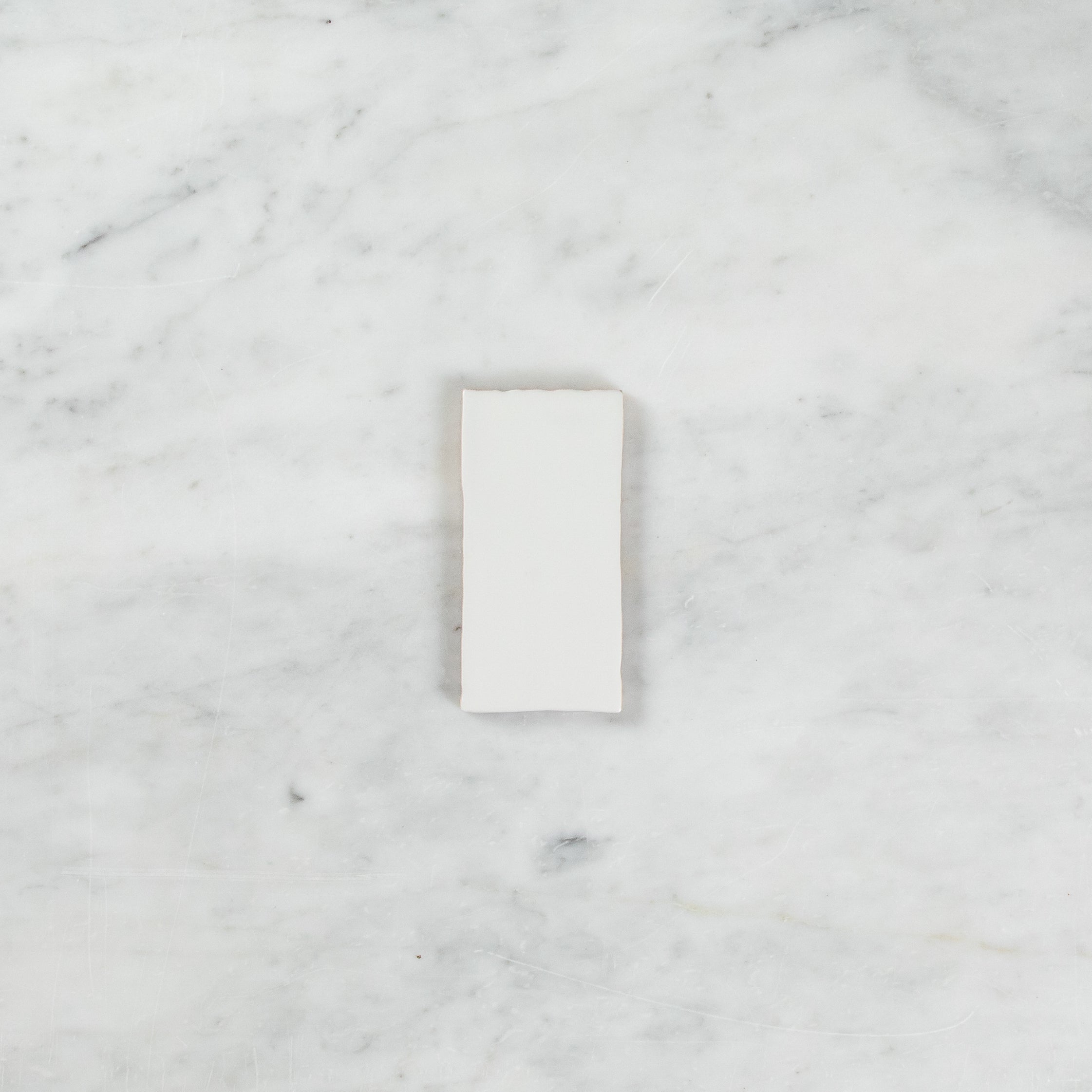 Noosa White Gloss Wave