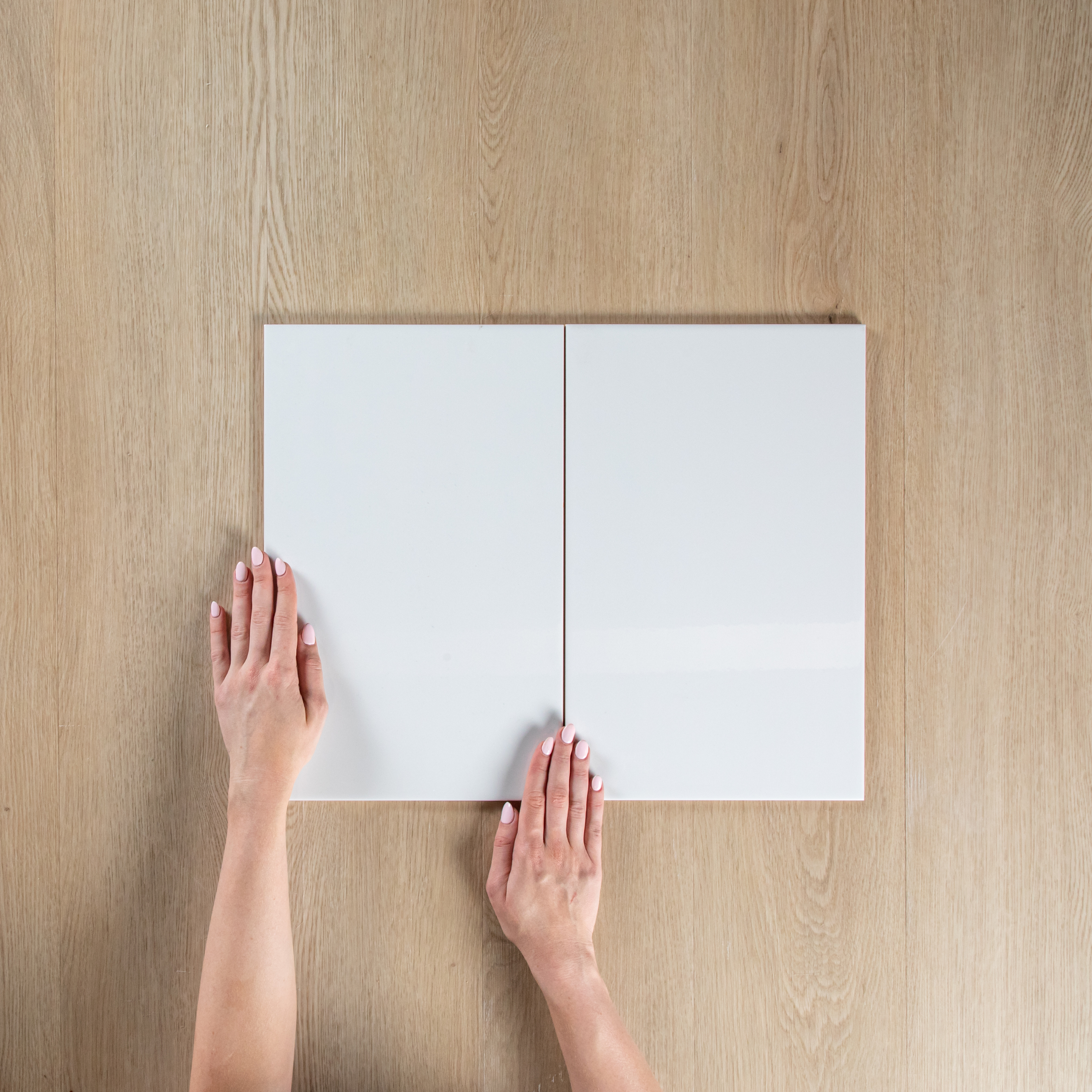 White Gloss Pressed Edge